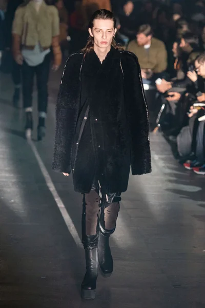 Look 42